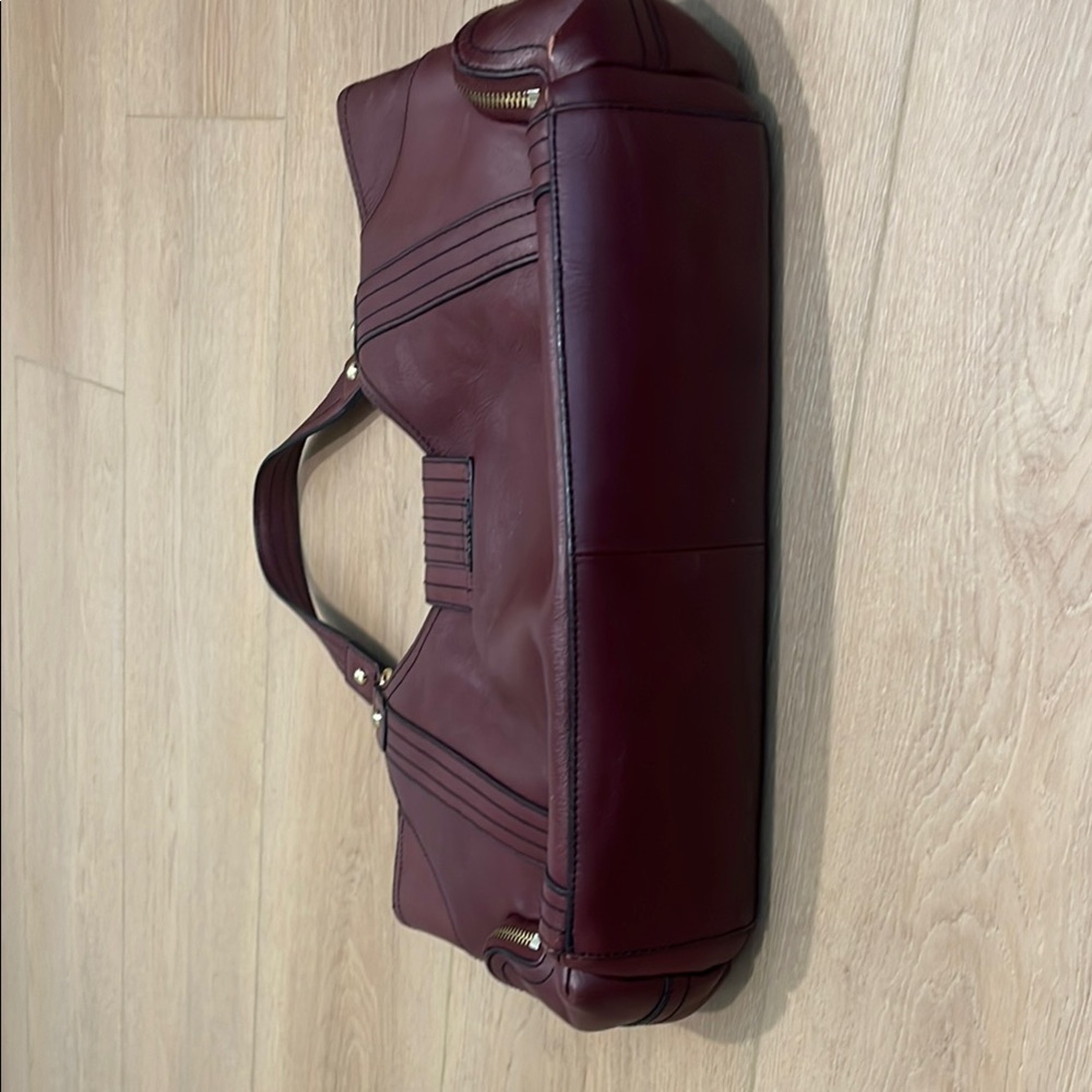 Etienne Aigner Burgundy Leather Shoulder Bag with Gold Hardware - Picture 8 of 16
